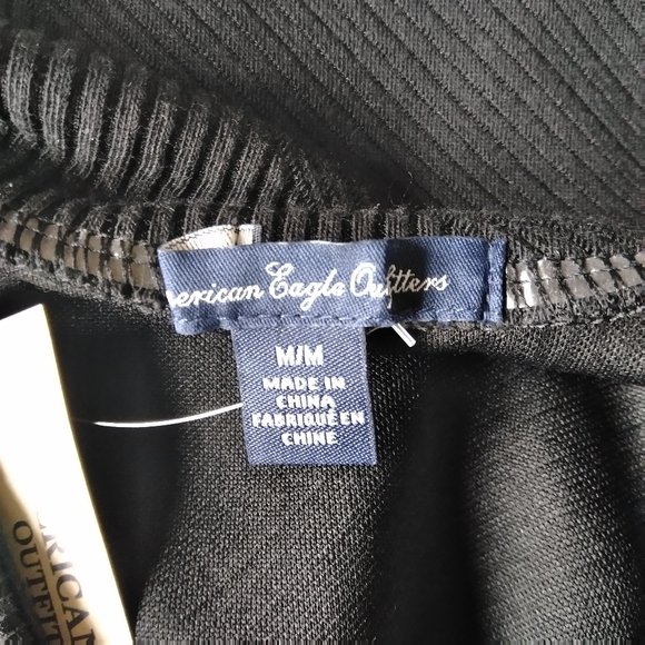 NWT AMERICAN EAGLE KNIT SKIRT SZ MED - Picture 3 of 3